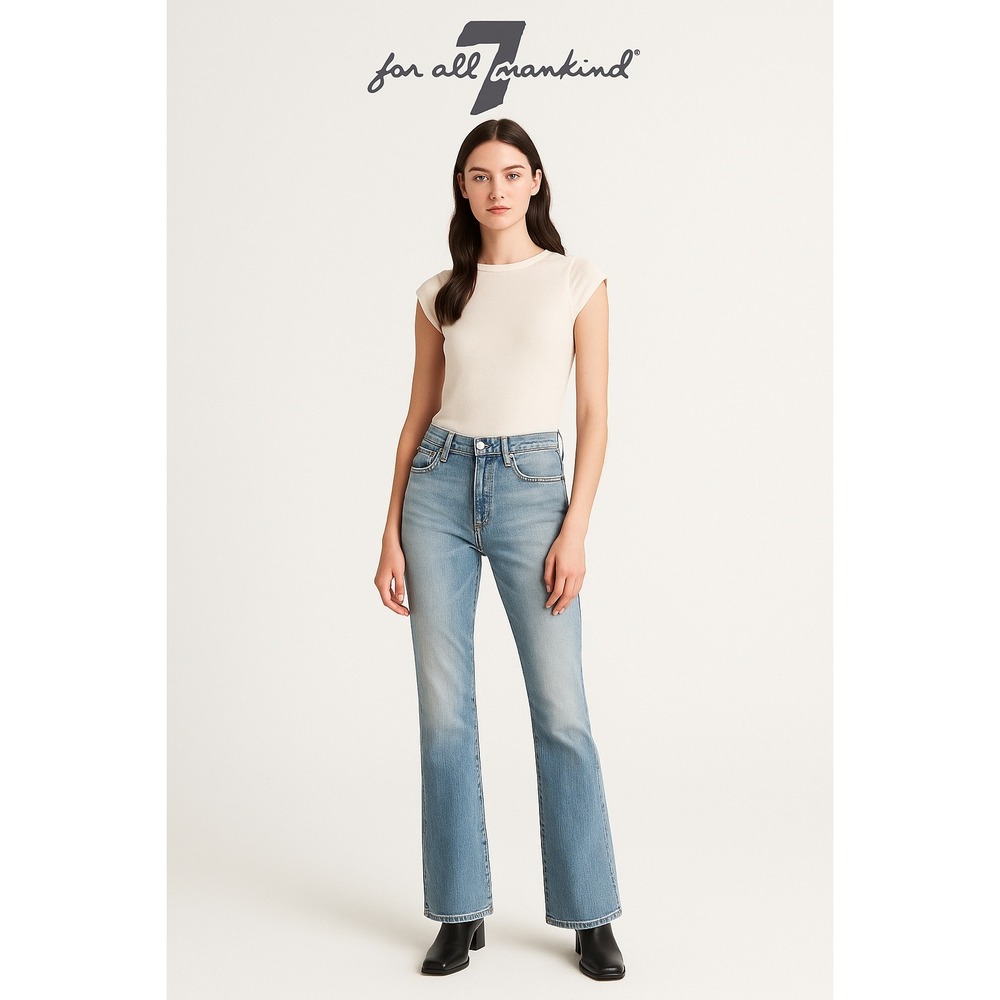 7 For All Mankind "A" Pocket Bootcut‎ Jeans Women's Size 28 Light Wash Denim